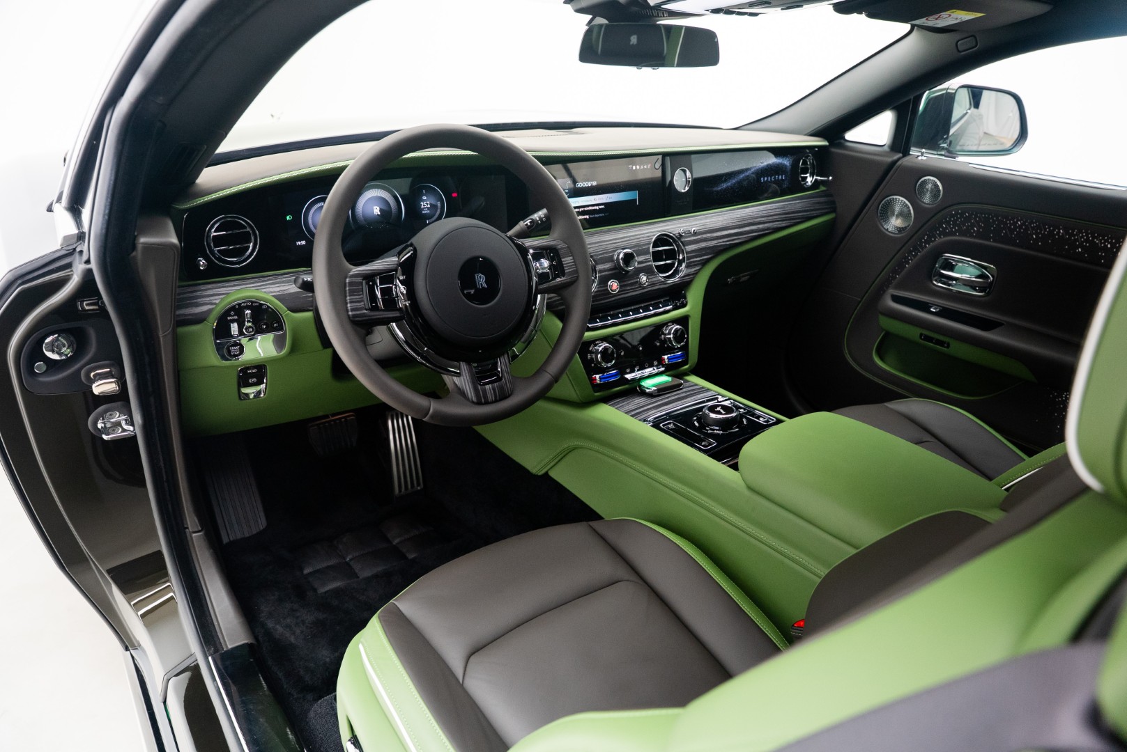 2024 ROLLS ROYCE SPECTRE. GCC. WARRANTY SERVICE. FULL OPTION.